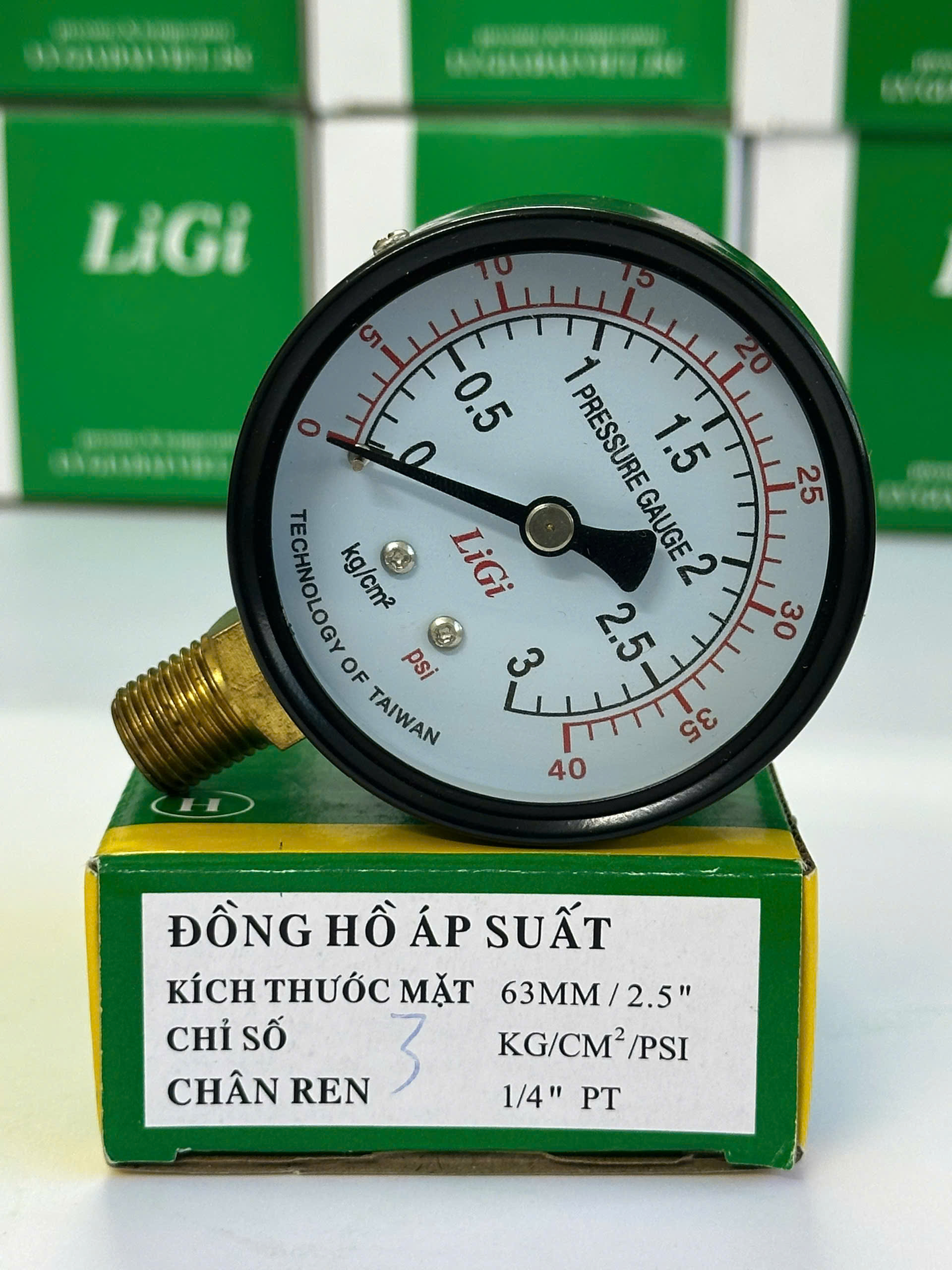 Đồng hồ áp suất hơi chân đứng Y63 (0-3kg)