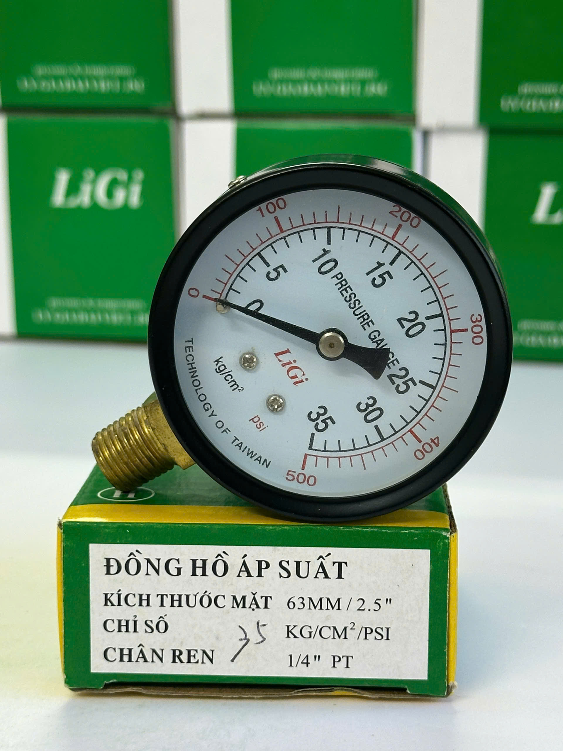 Đồng hồ áp suất hơi chân đứng Y63 (0-35kg)