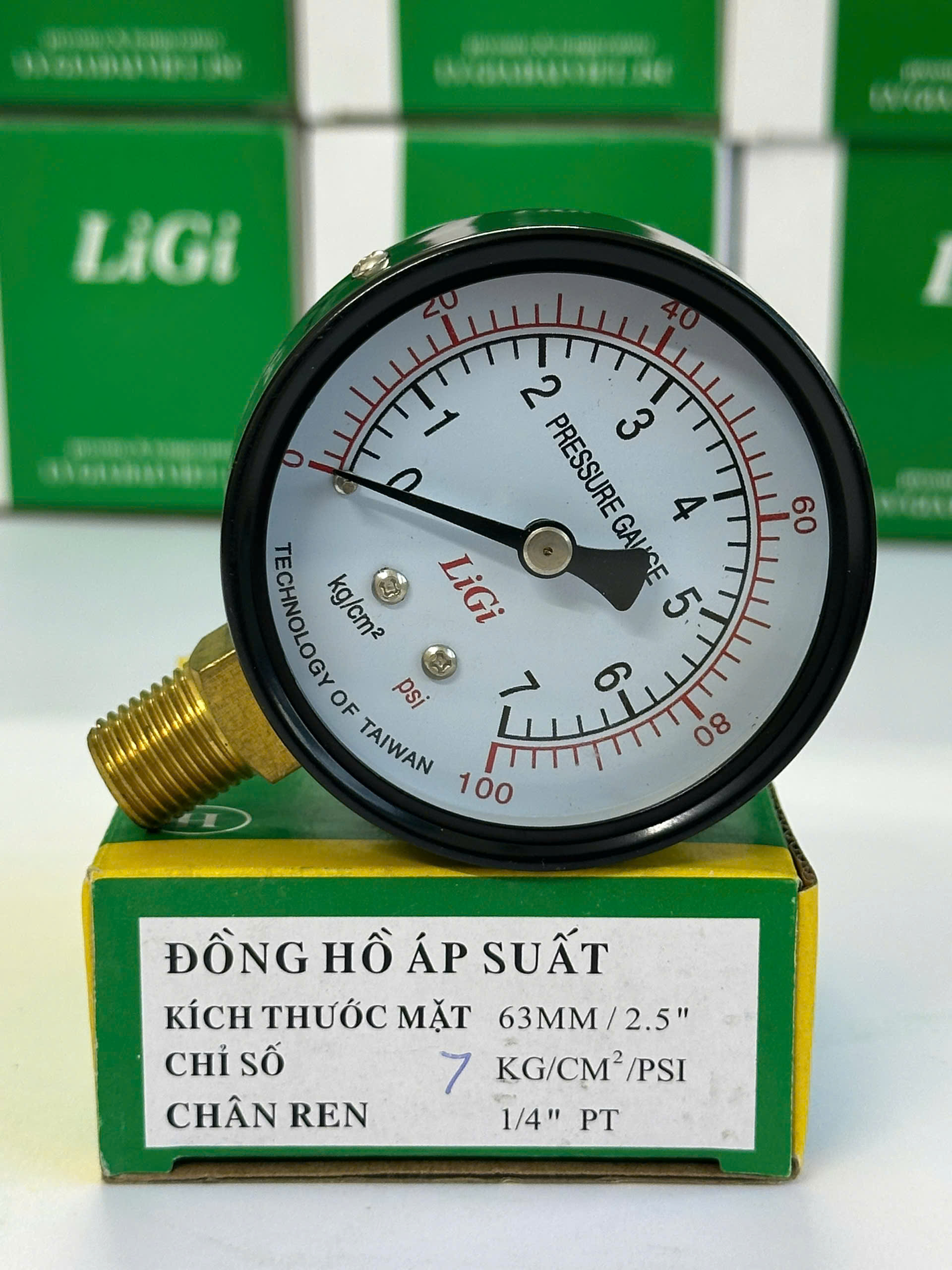 Đồng hồ áp suất hơi chân đứng Y63 (0-7kg)