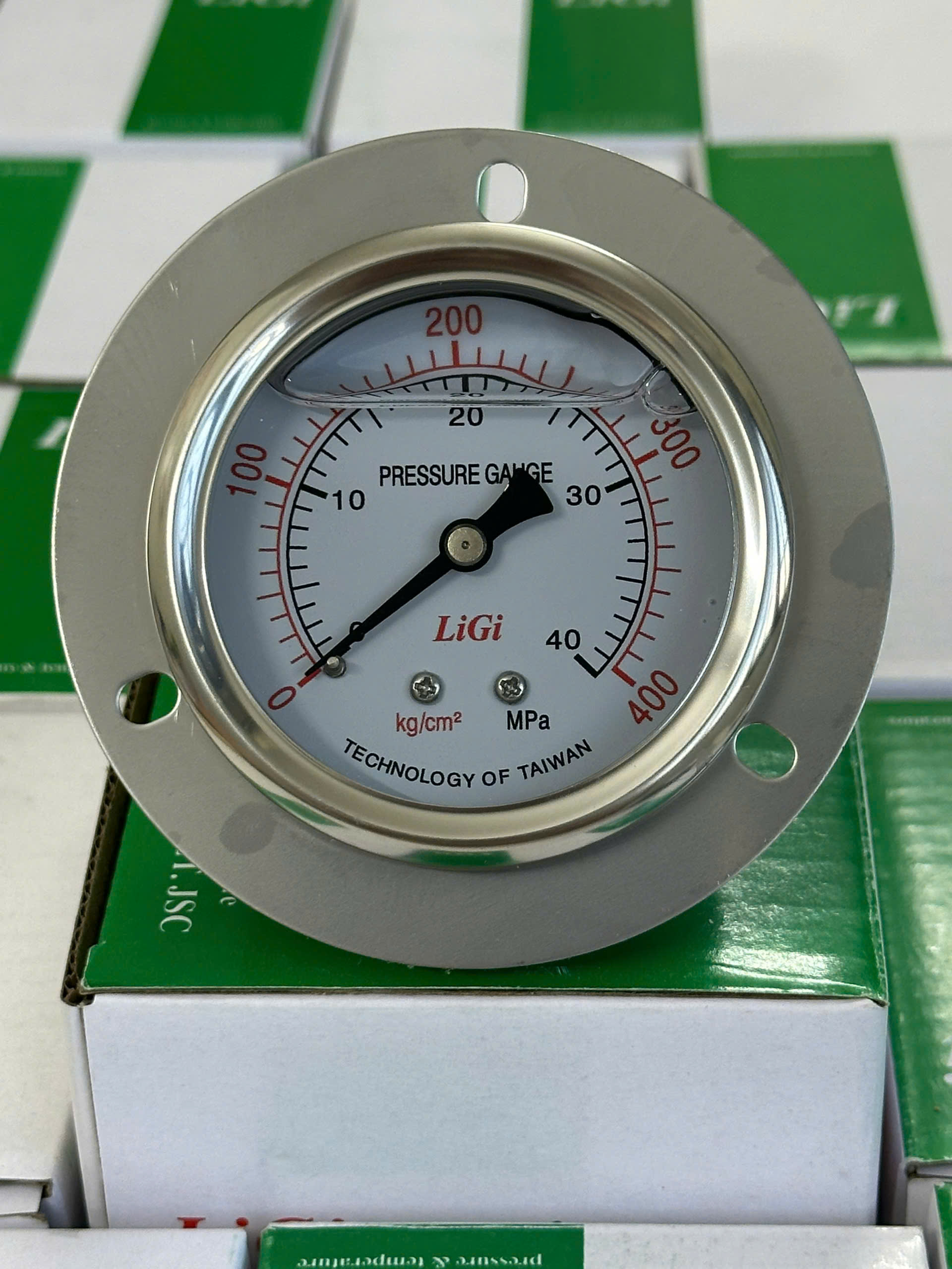 Đồng hồ đo áp suất dầu chân sau có vành Y63 (0-400kg)